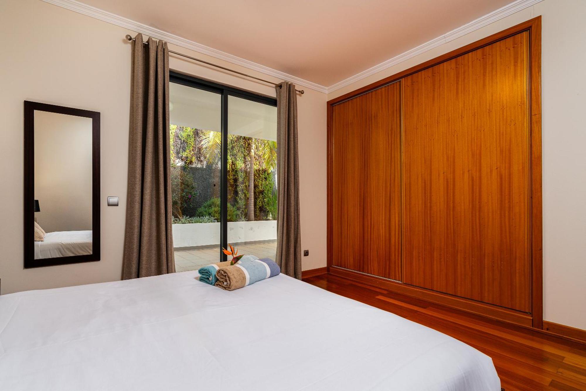 Villa Nunes, Big Holiday House With Private Pool Calheta  Esterno foto