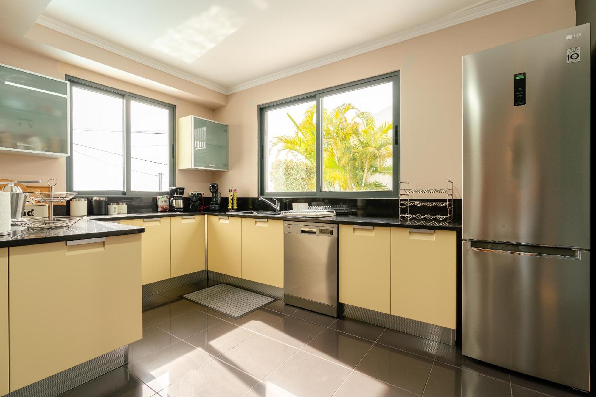 Villa Nunes, Big Holiday House With Private Pool Calheta  Esterno foto