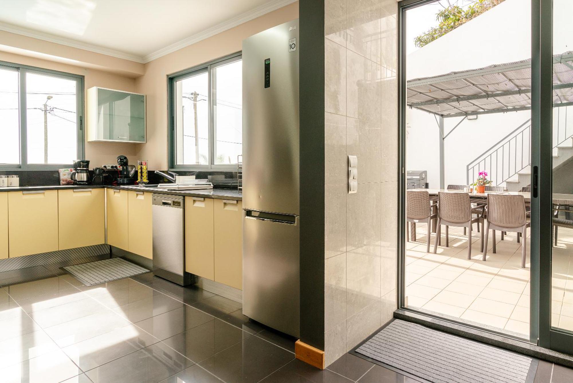 Villa Nunes, Big Holiday House With Private Pool Calheta  Esterno foto